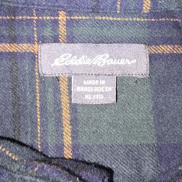 Eddie Bauer | 'Eddie's Favorite Flannel' 2-Ply Cotton Plaid Button Down Flannel - Picture 3 of 16